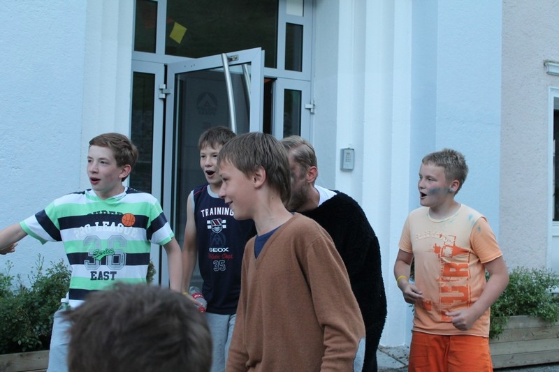 Village Camps International Summer Camp Leysin, Switzerland 2026-08-12 https://www.villagecamps.com/journals_admin/images/699-34-petting zoo (119).jpg
